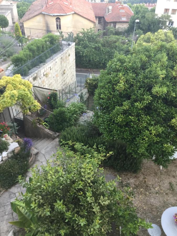 Les Palmiers Bed & Breakfast Grasse Eksteriør bilde
