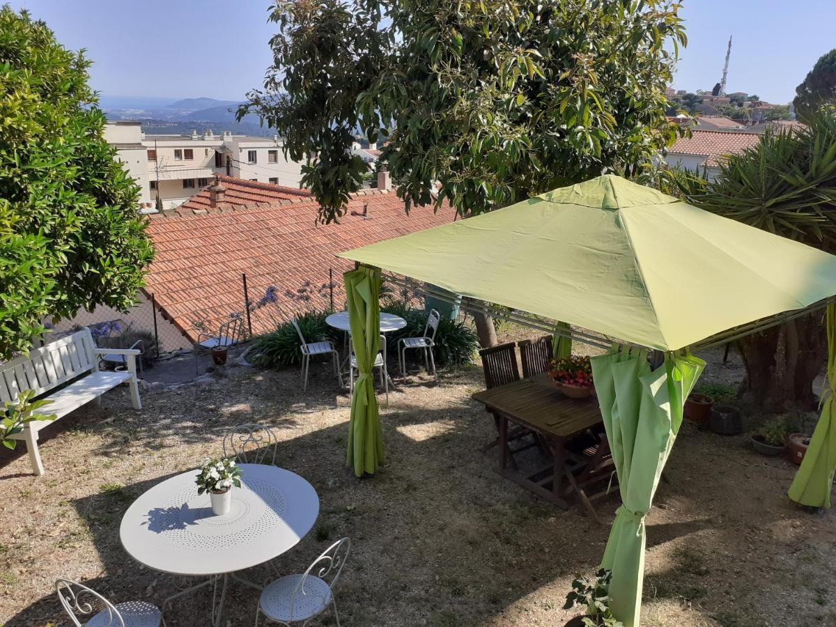 Les Palmiers Bed & Breakfast Grasse Eksteriør bilde