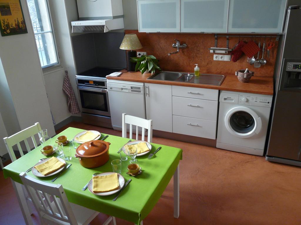 Les Palmiers Bed & Breakfast Grasse Rom bilde